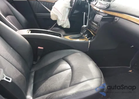 2009 Mercedes-Benz E 350 4Matic z USA, uszkodzony, nr VIN WDBUF87X79B389138